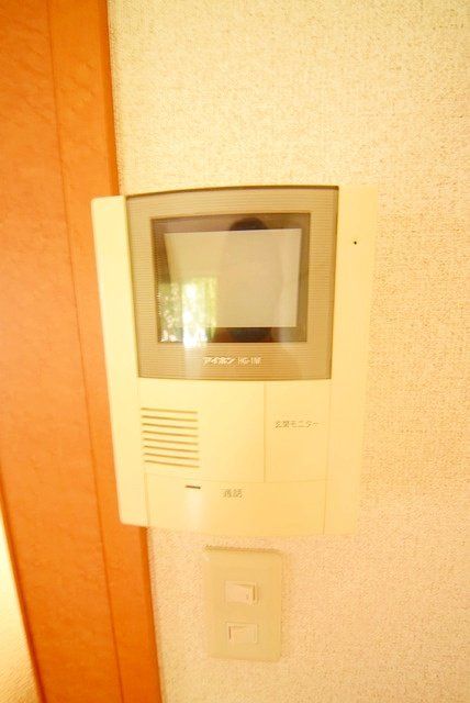 セキュリティ　モニター付きインターホン