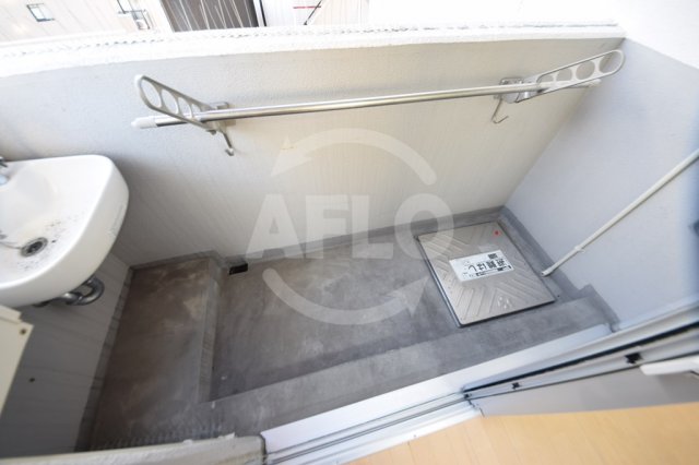 バルコニー　ゼウス桜川プレミアム　バルコニー