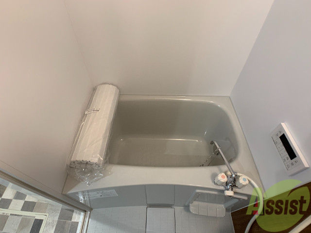 バス・シャワールーム　浴室は綺麗で追い焚きも付いて気持ちよくお過ごしいただけます。