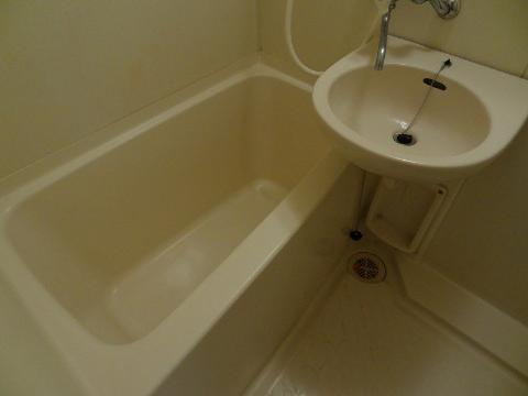 バス・シャワールーム　バス