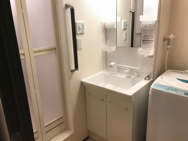 洗面設備　独立洗面台あります♪