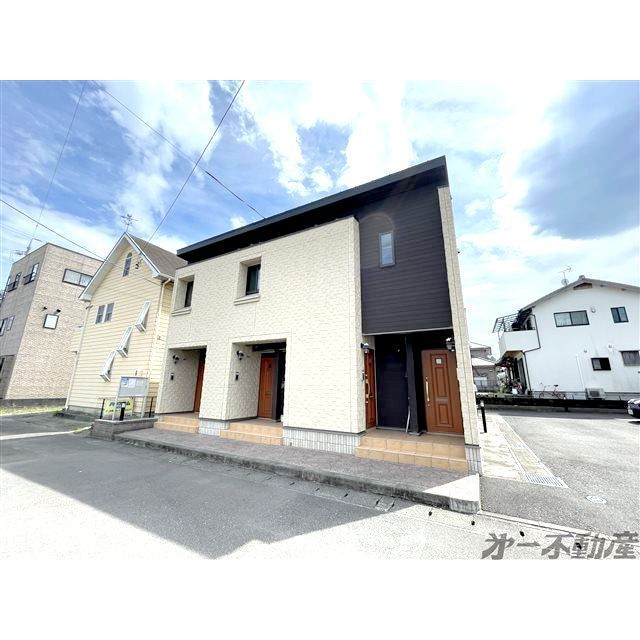 エントランス　建物外観