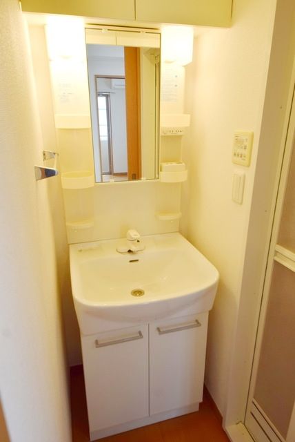 洗面設備　★独立洗面台です★