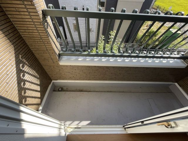 バルコニー　同仕様・反転タイプ