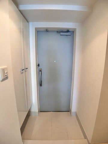 玄関　☆シューズボックス付き玄関☆