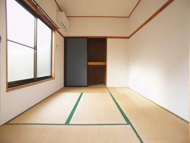 その他部屋・スペース　清潔感のあるきれいな洋間です♪