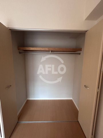 収納　レフィーナカルム江坂　クローゼット