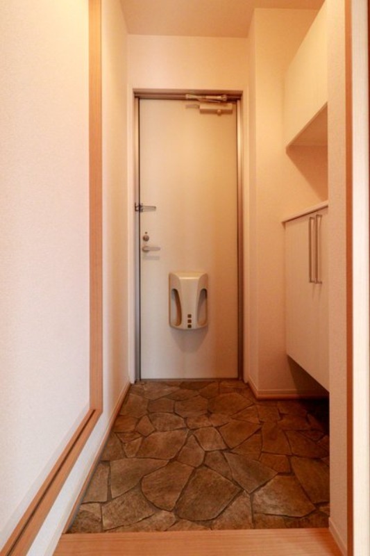 玄関　図面と現状に相違がある場合には現状を優先