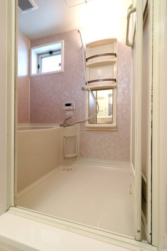 バス・シャワールーム　図面と現状に相違がある場合には現状を優先