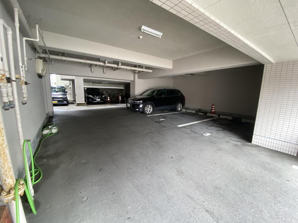 駐車場　軽自動車のみ