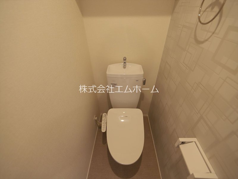 トイレ　温水洗浄暖房便座付トイレ