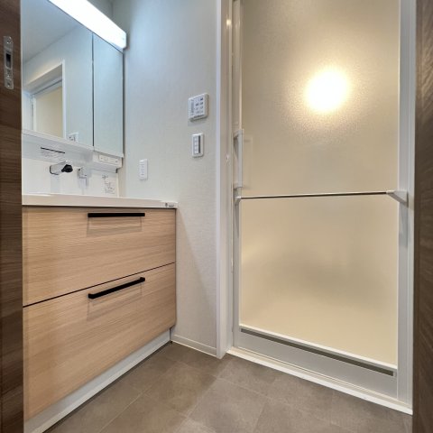 洗面設備　同仕様タイプです