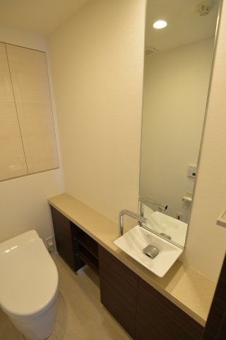 トイレ　＊別部屋参照