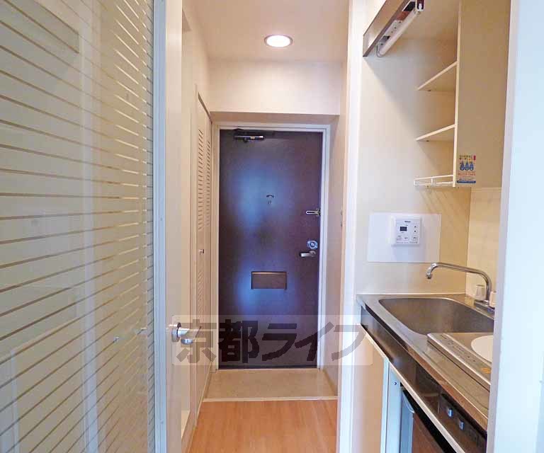 玄関　広々とした玄関です。