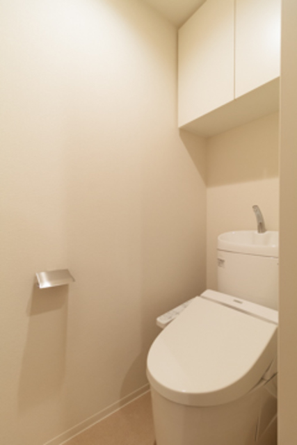 トイレ　※写真は同タイプ住戸です。