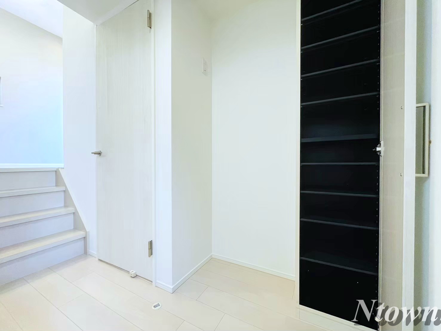 収納　たっぷりとした収納スペースです