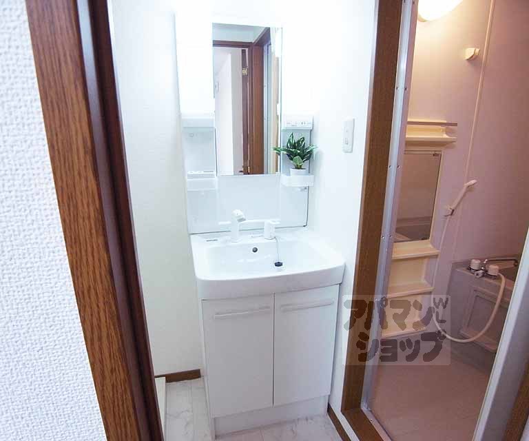 洗面設備　シャンプードレッサーです。