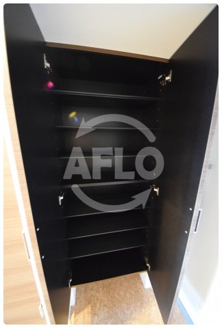 収納　Luxe今里II　シューズボックス