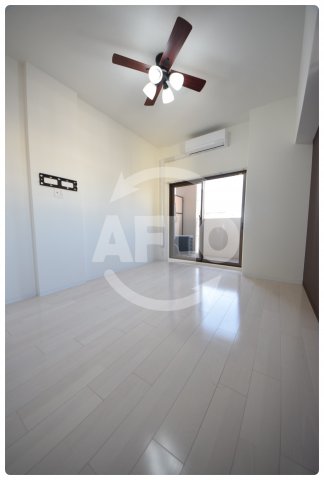 居室・リビング　Luxe今里II　洋室