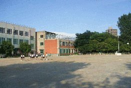 小学校　名古屋市立川原小学校分校（小学校）まで620m