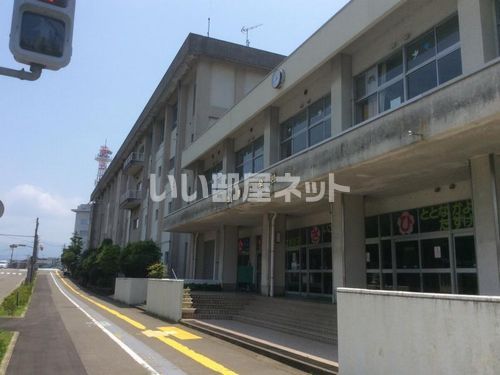 小学校　福井市立旭小学校（小学校）まで631m