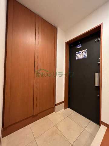 玄関　レジディア池尻大橋(別部屋参考画像)