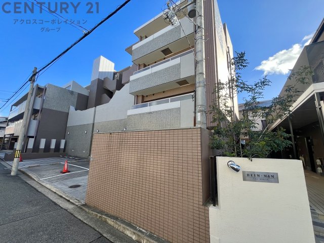 建物外観　宅配BOX・エレベーター付きです！