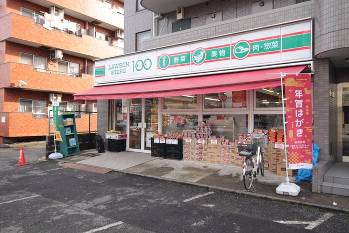 コンビニ　ローソンストア１００六角橋店（コンビニ）まで618m