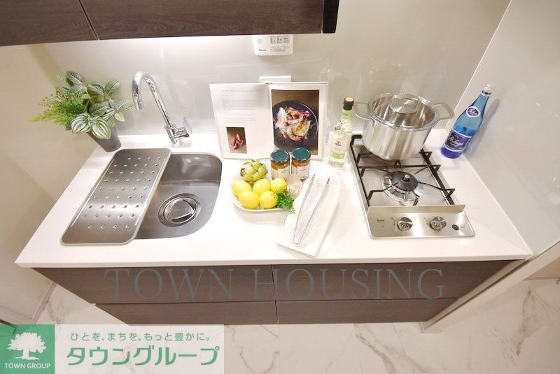 キッチン　お問合せは(株)タウンハウジングレジデンス事業部【03-…