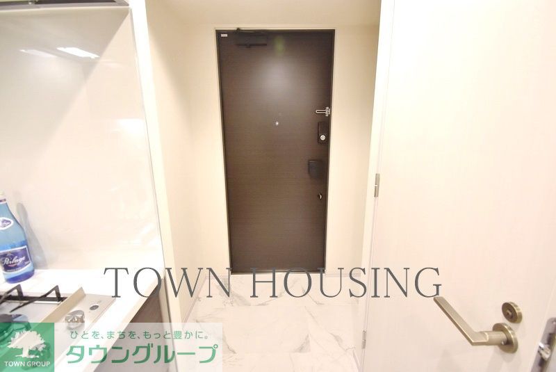 玄関　お問合せは(株)タウンハウジングレジデンス事業部【03-…