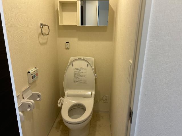 トイレ　トイレ