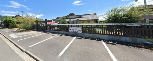 幼稚園・保育園　牟礼保育所（幼稚園・保育園）まで1252m
