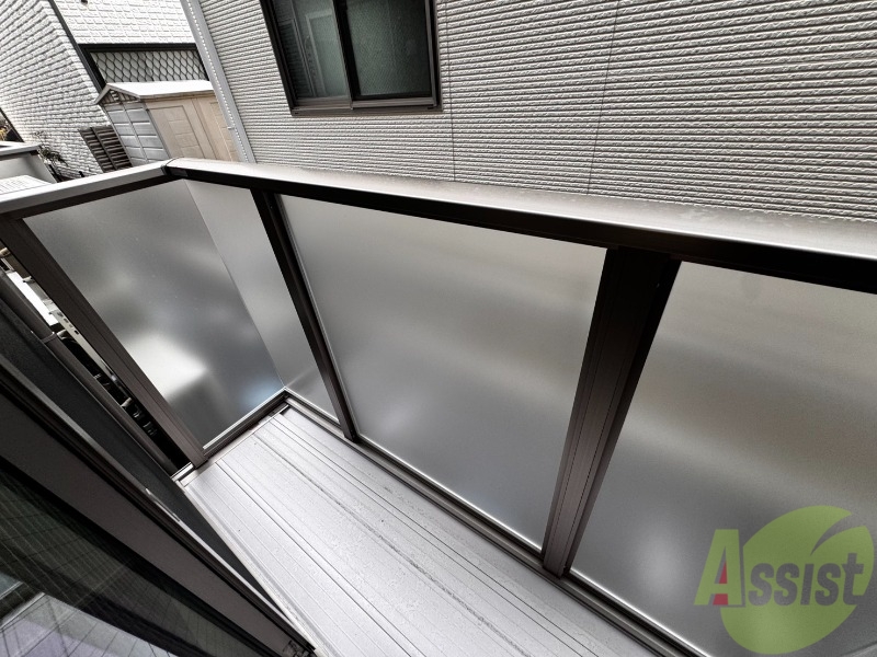 バルコニー　こちらはバルコニーです。洗濯物が沢山干せますね。