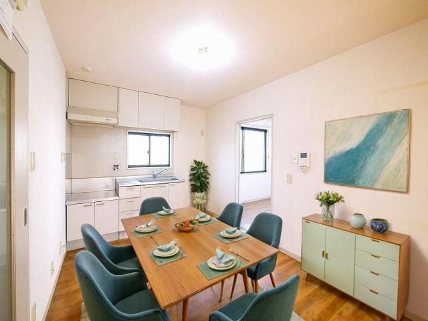 居室・リビング　CGで家具等を配置したもので家具等は含まれません