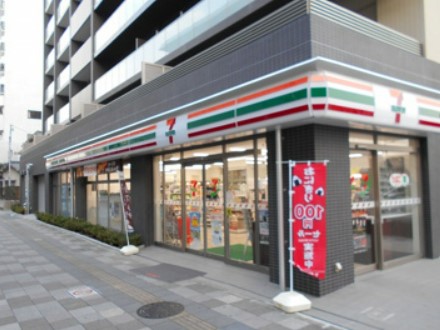 コンビニ　セブンイレブン 扇大橋駅前店（コンビニ）まで613m