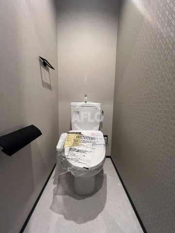 トイレ　ブエナビスタ難波サウスタワー　温水洗浄便座