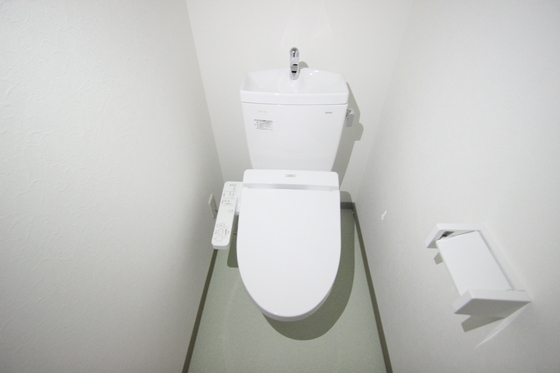 トイレ　※別部屋の写真です