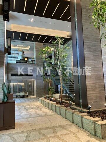 エントランス　清潔なエントランスです