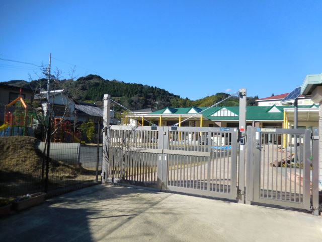 幼稚園・保育園　あさはた保育園（幼稚園・保育園）まで1m