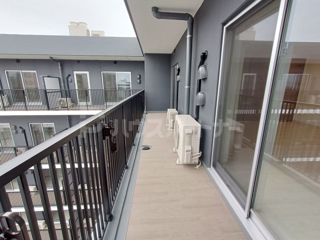 バルコニー　バルコニー