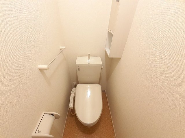 トイレ　清潔感のあるトイレです