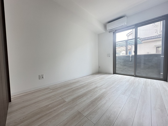 居室・リビング　※別部屋の写真です