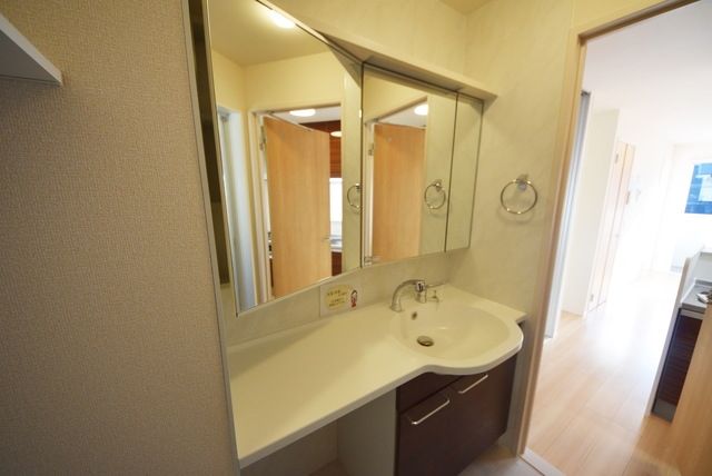 洗面設備　★独立洗面台です★