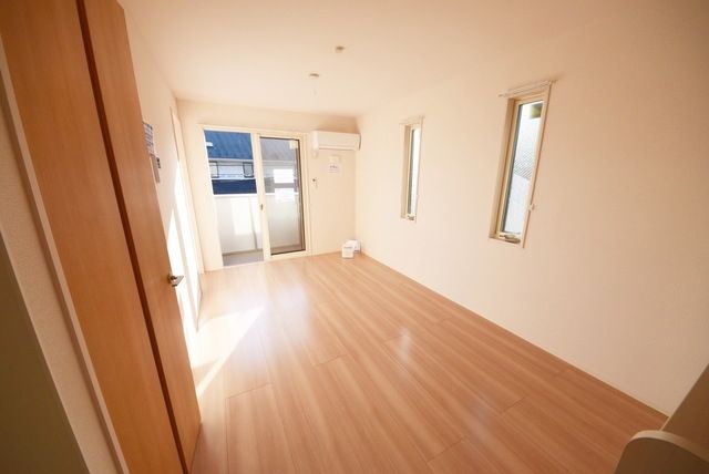 居室・リビング　★広々11帖のリビングです★