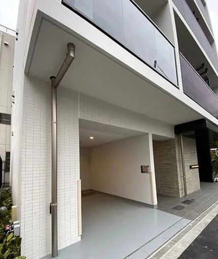 エントランス　ゆとりのあるエントランスです