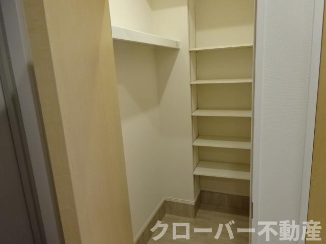 収納　シューズクローク