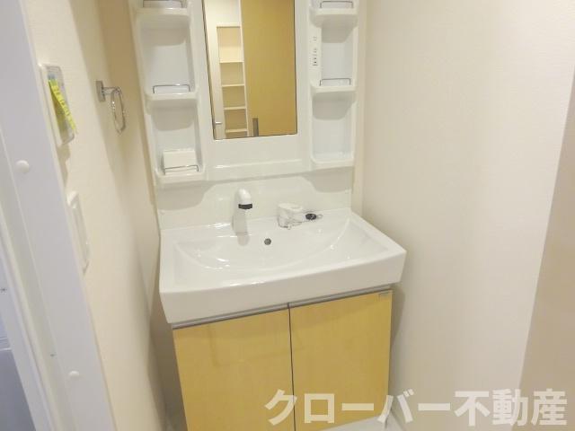 洗面設備　洗髪洗面化粧台