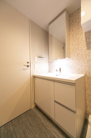 洗面設備　※写真は同タイプ住戸です。