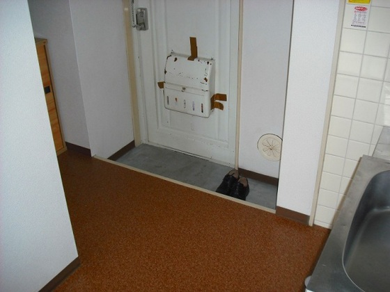 玄関　※別部屋の写真です