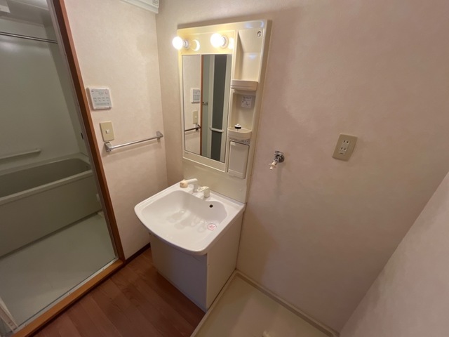 洗面設備　洗髪洗面化粧台